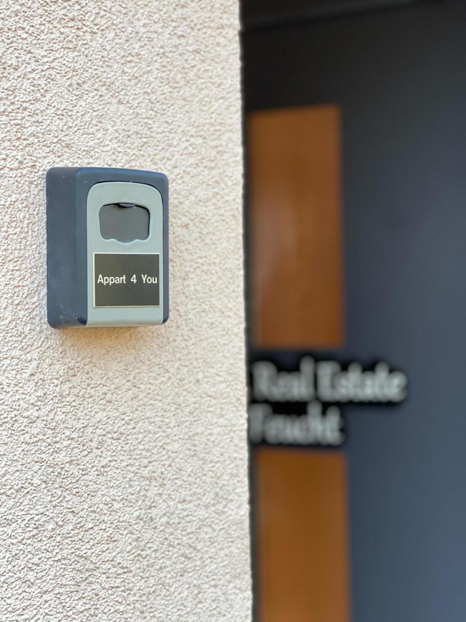Vida Real Estate Feucht Lägenhet Exteriör bild